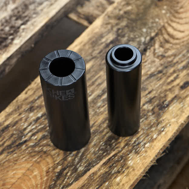 KHEbikes 2nd Pro Pegs schwarz von oben