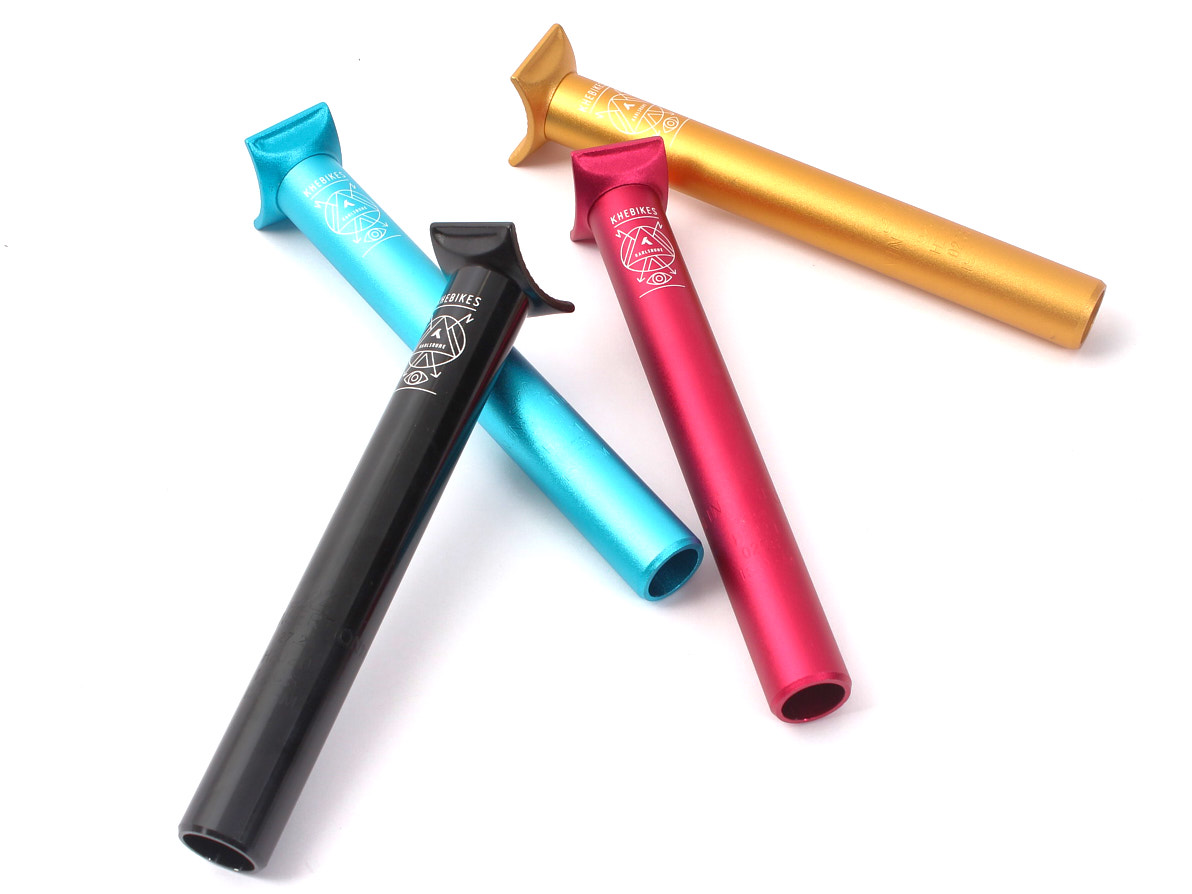 BMX Sattelstange KHE PIVOTAL 25,4mm x 200mm Verschiedenfarbige Sattelstangen auf einem Haufen