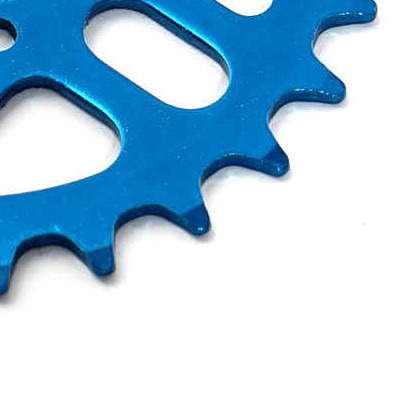 Nahaufnahme Rand von blauen Kettenblatt